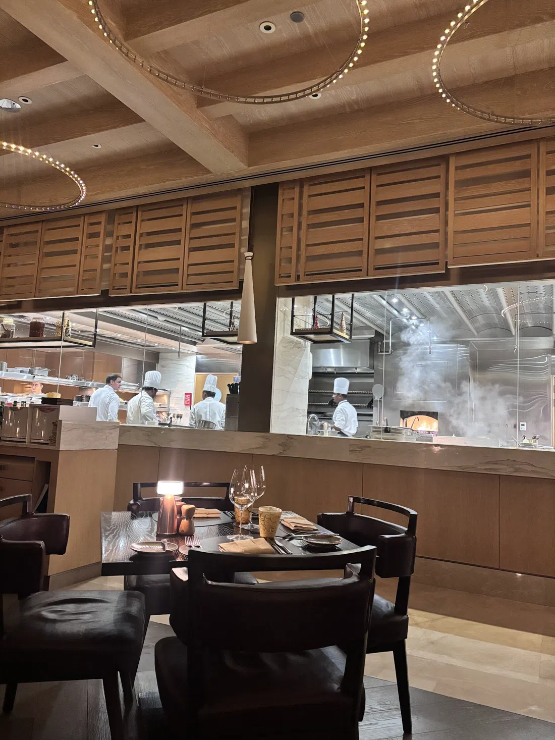 Brezza Restaurant & Rooftop Bar, Muscat